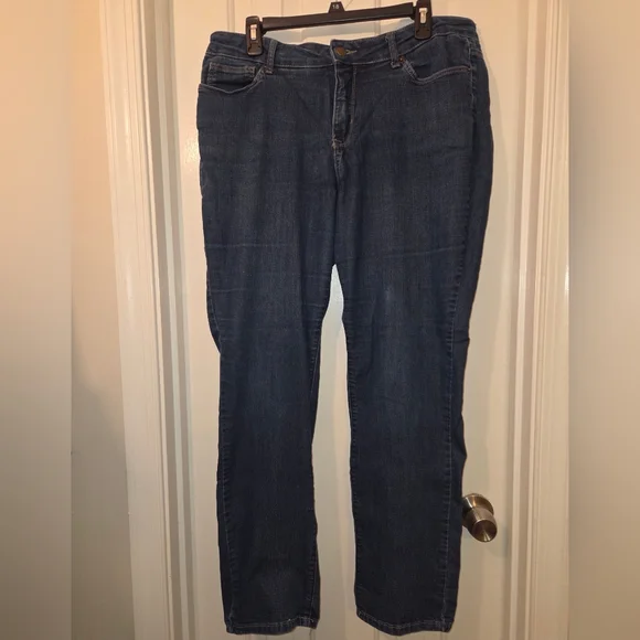 Westport Signature Fit Straight Jeans Pants. Size 14. - Picture 1 of 10